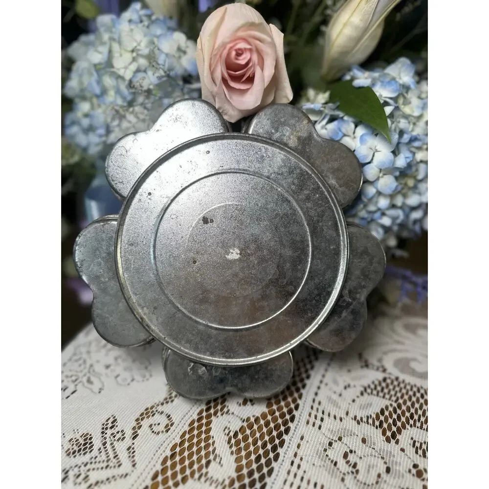 Vintage Linked Heart Cake Pan 6.5 Inches